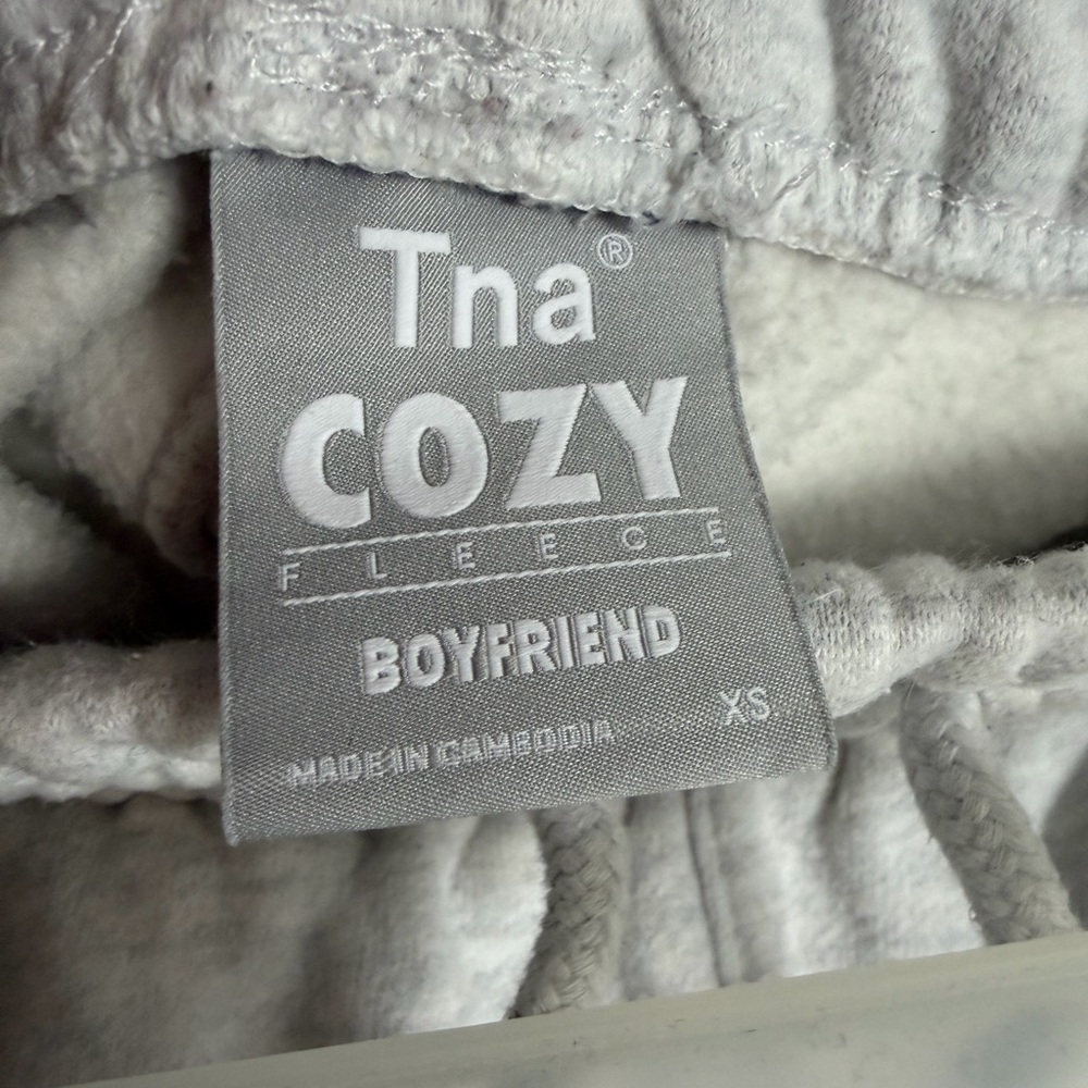 TNA Cozy Fleece Boyfriend Sweatpants - Cloud Grey